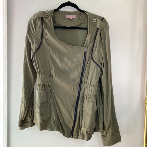 Francesca’s Collections Green Military Lightweight Jacket Size Medium - Picture 3 of 16